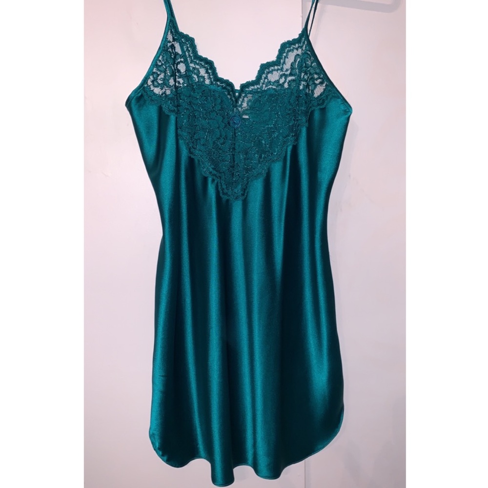 Vintage slip, negligee, night gown